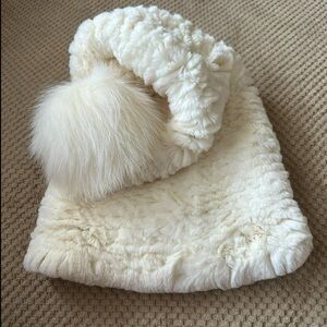 White Fur Pom-Pom Hat